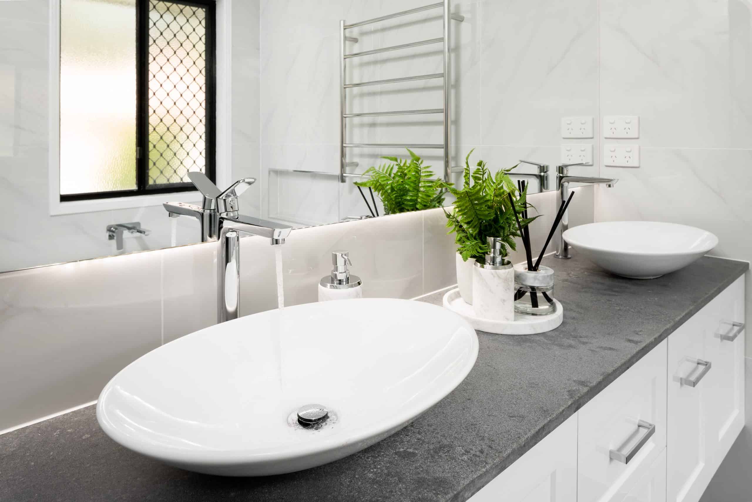 White and grey aesthetic in a modern bathroom